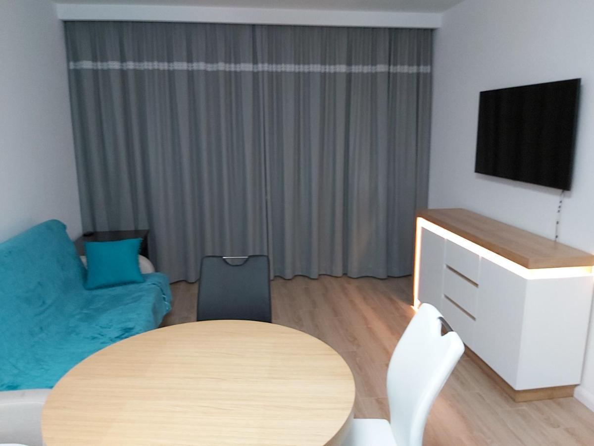 Spectrum Super Vip Free Parking Gdansk Exterior photo